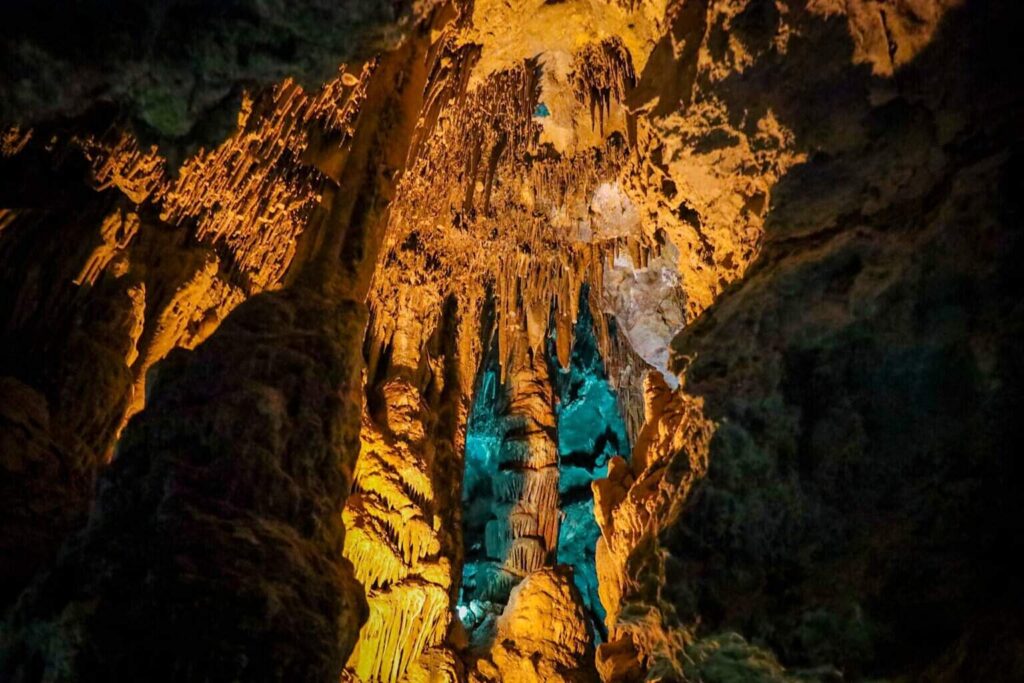 Invita municipio a visitar las Grutas de Nombre de Dios estas vacaciones