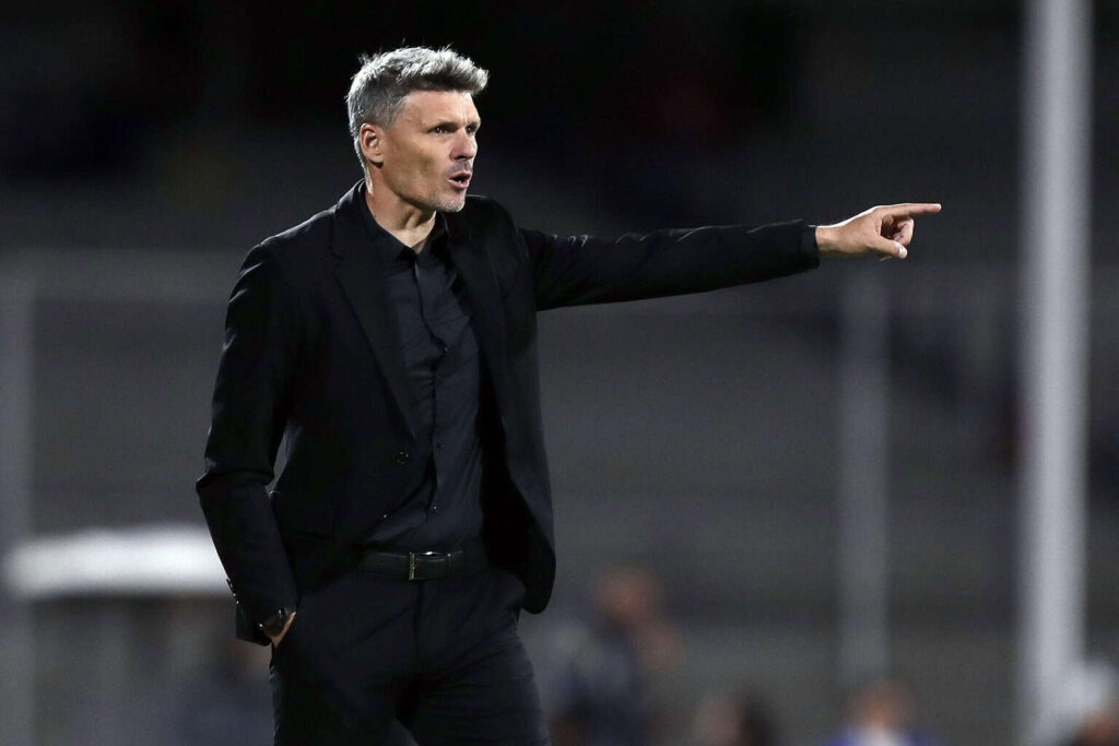El Santos Laguna anuncia el despido del entrenador argentino Fernando Ortiz