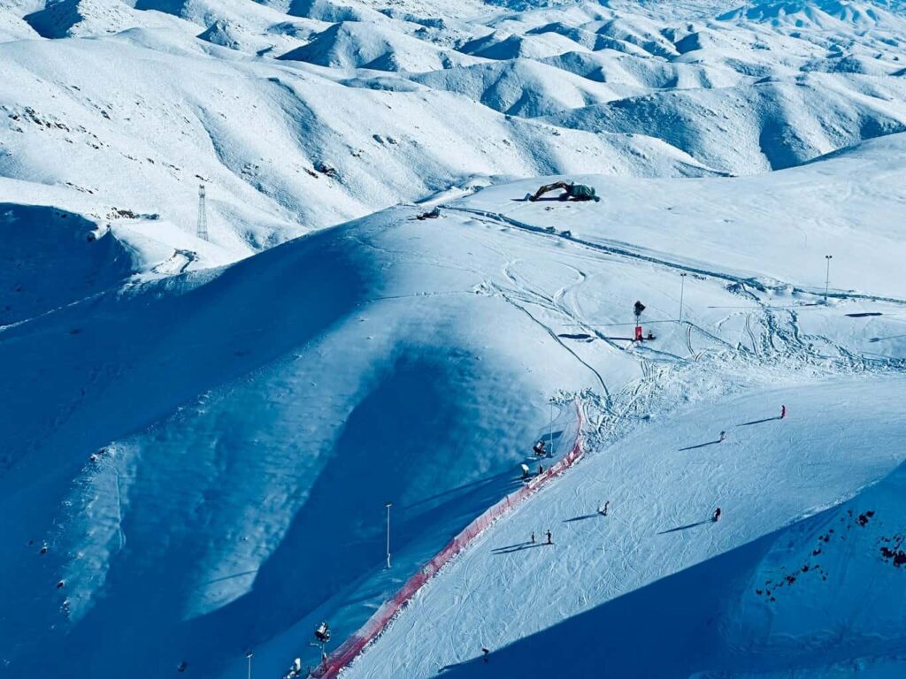 Hallan los cadáveres de cinco esquiadores en glaciar de los Alpes suizos